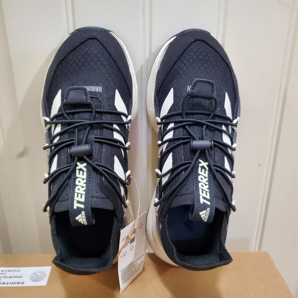 Adidas Terrex Hiking shoes - Picture 3 of 5